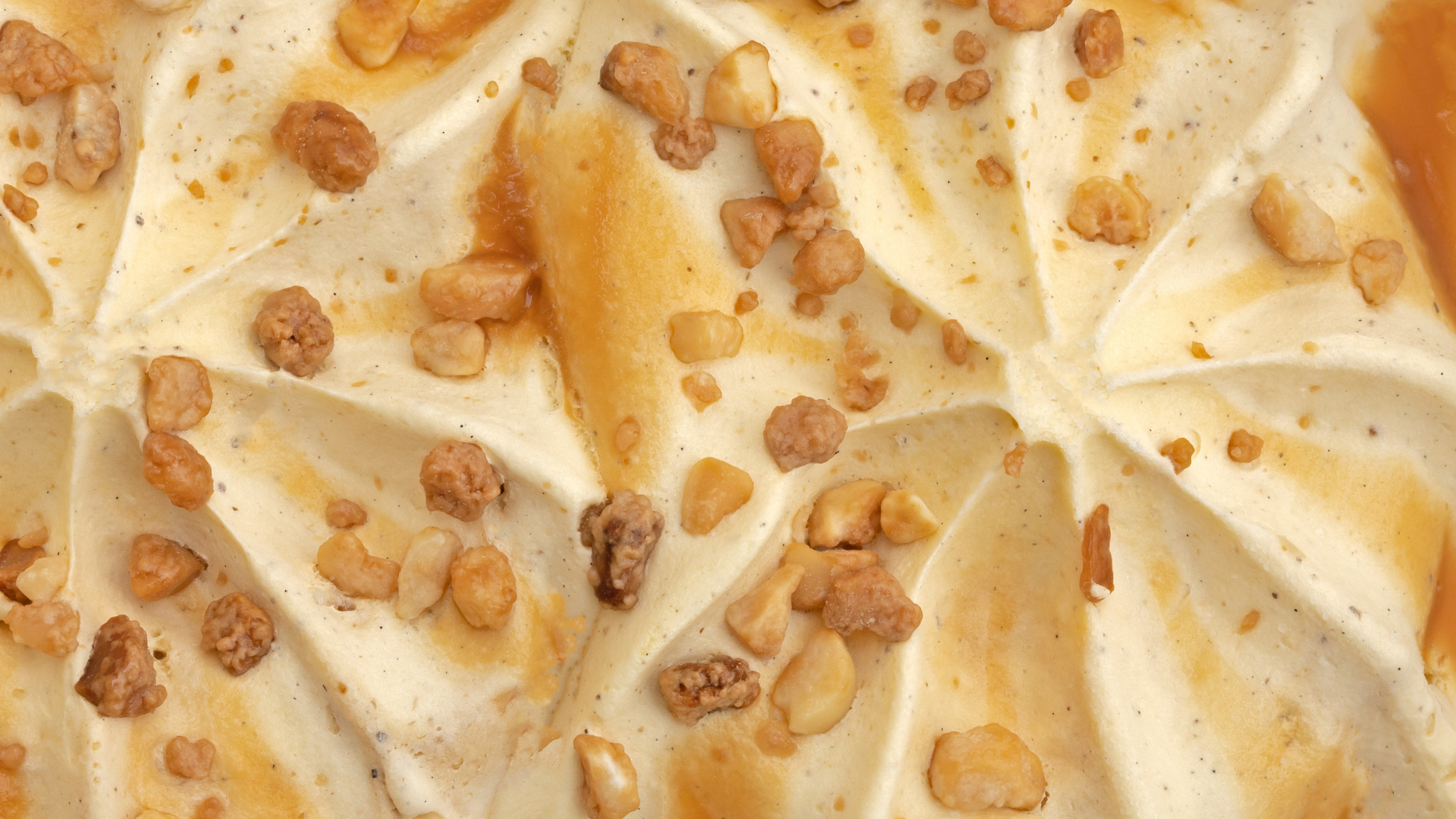 Macadamia Nut Ice Cream & Brittle